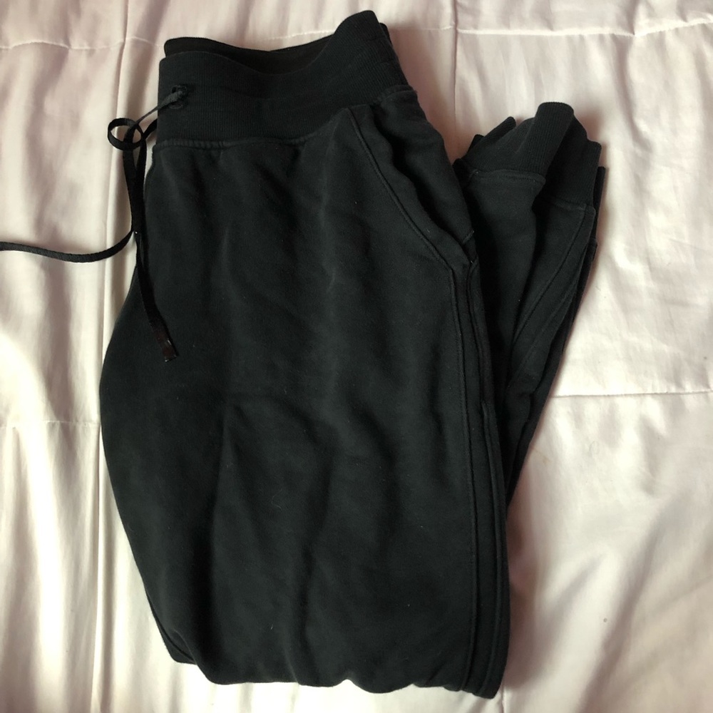 Lululemon sweats